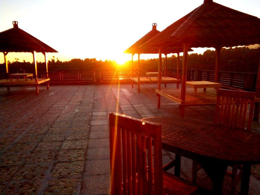 Rest Area 88 Guest House Теджакула Екстериор снимка